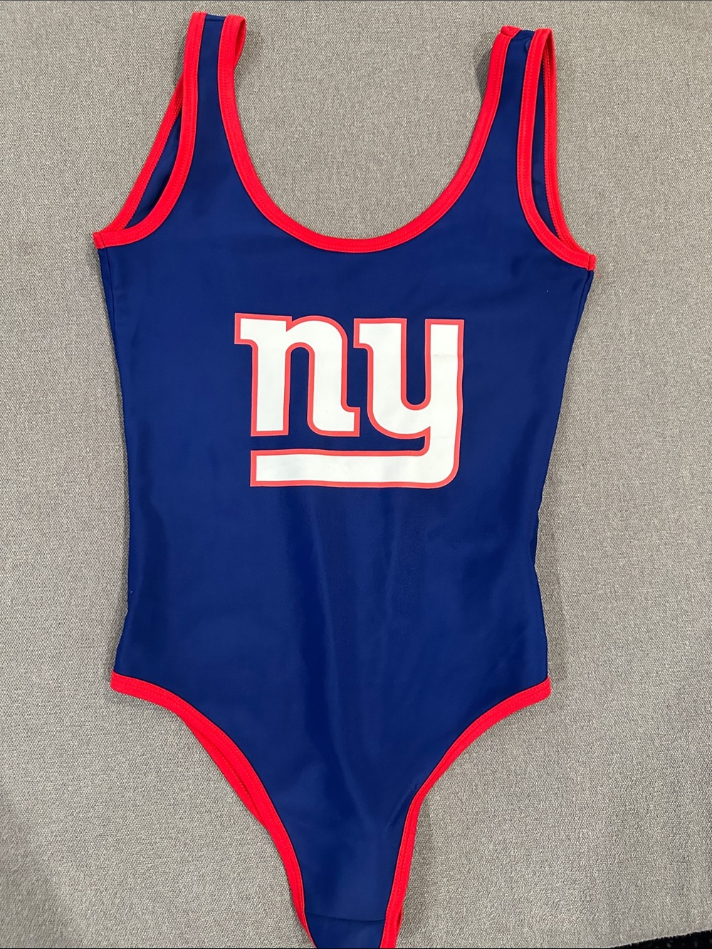 Authentic NFL Apparel New York Giants Women’s Bathing Suit NFL Small One Piece